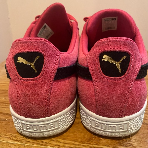 Puma suede mens size 13 lightly worn. Pink black white - Picture 6 of 10